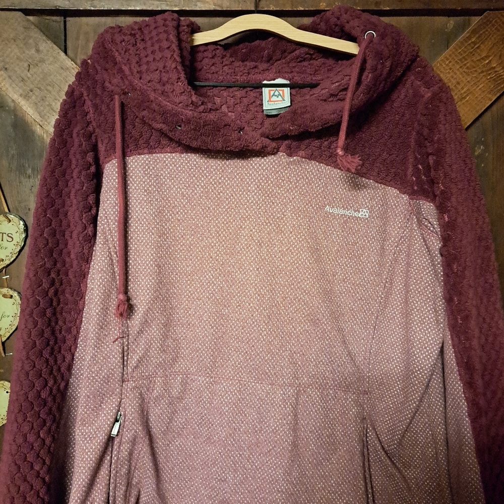 🙂 3/15 Avalanche sweatshirt size XXL♥️ - Picture 3 of 6